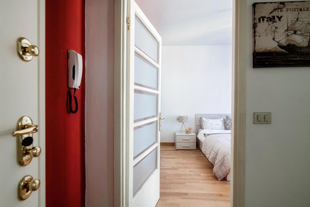Anna'S Home Super Cozy Flat, With A/C, High Speed Wifi, Near The Lake And Public Transport Como Exterior foto